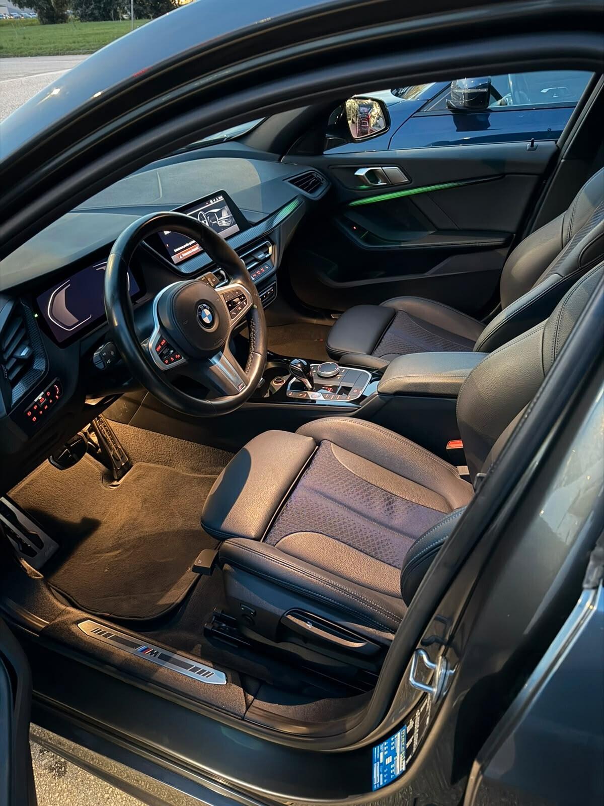 Bmw 118 118i 5p. Business Advantage