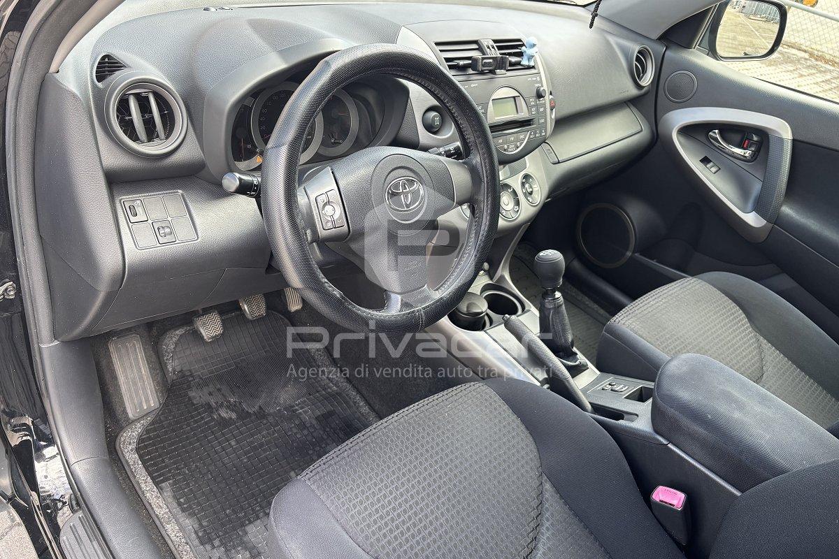 TOYOTA RAV4 Crossover 2.2 D-4D 136 CV DPF Sol