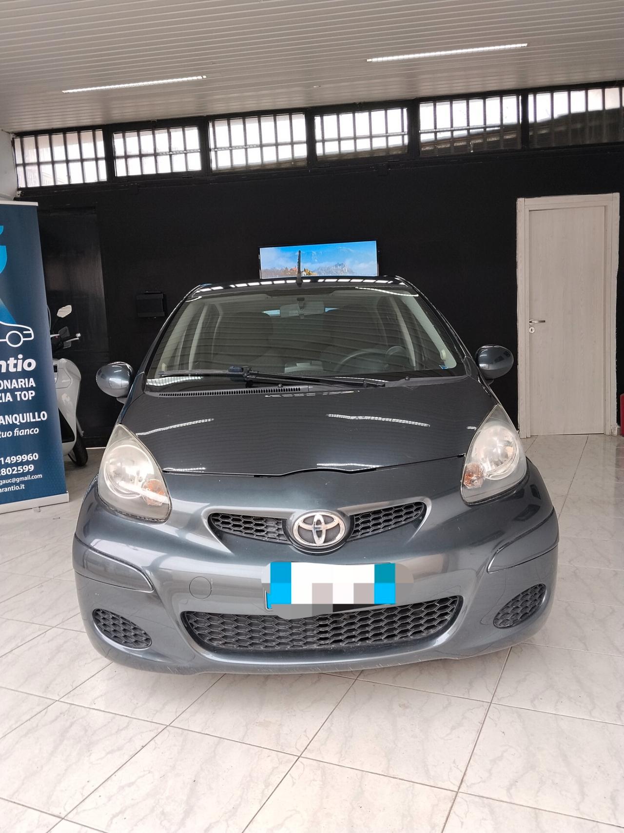 Toyota Aygo 1.0 benzina 2011 CON GARANZIA