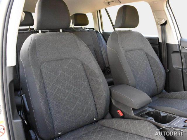 VOLKSWAGEN Golf Variant 2.0 TDI Life DSG Fari LED, App-Connect, ACC KM CER