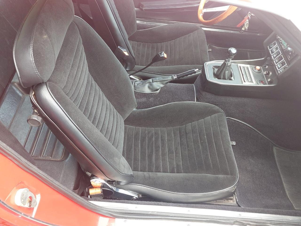 Alfa Romeo Montreal 2.5