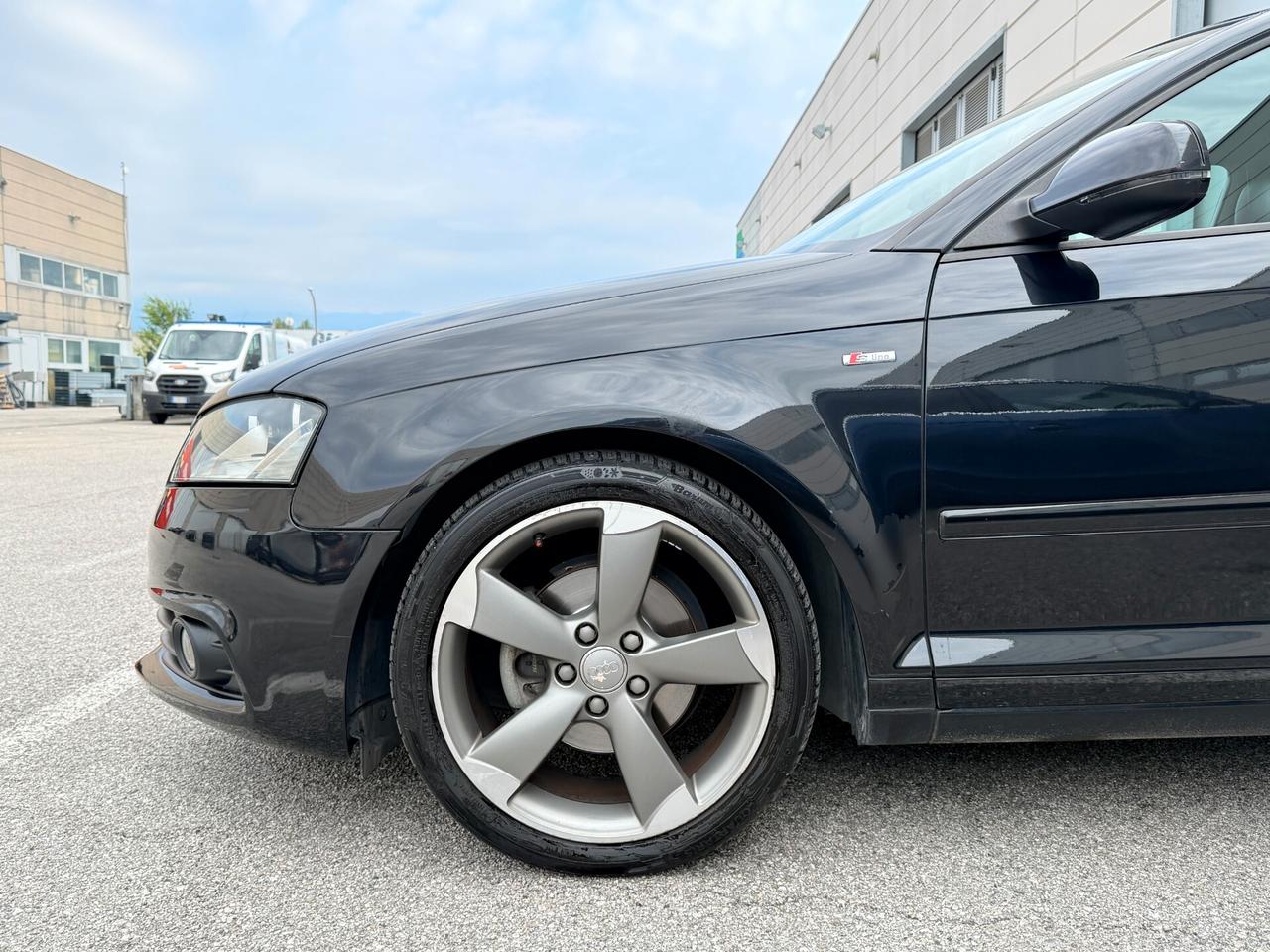 Audi A3 2.0 TDI 140CV S-LINE DOPPIO BLACK EDITION