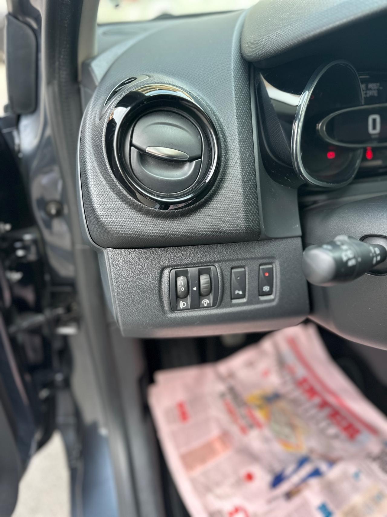 Renault Clio dCi 8V 75 CV Start&Stop 5 porte Energy Intens