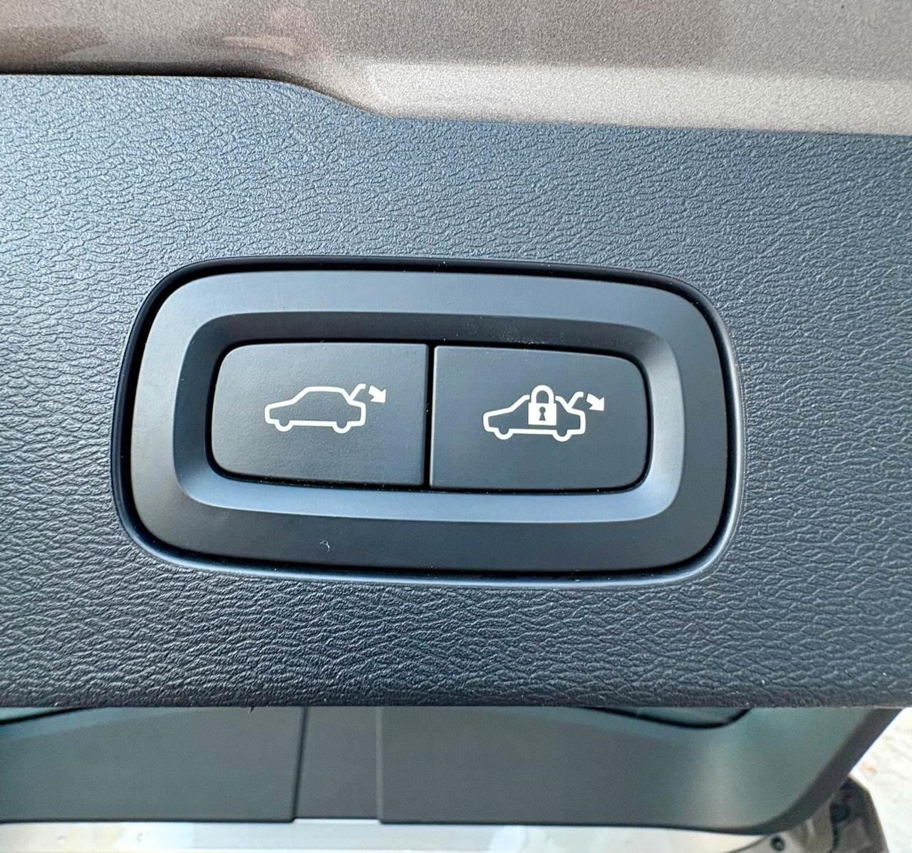 Volvo V60 Cross Country D4 AWD Geartronic Business Plus