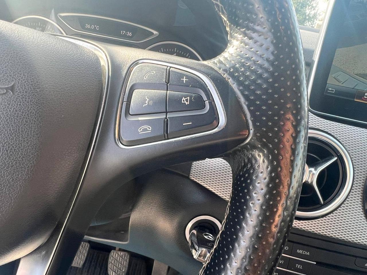 Mercedes-Benz classe B200 136cv Premium 2015