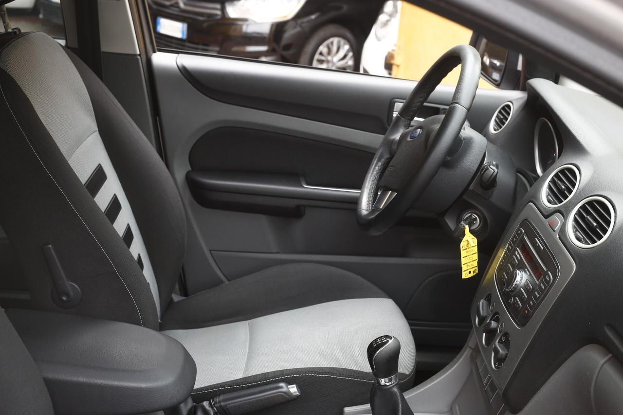 Ford Focus 1.6 TDCi (110CV) 5p. Tit. DPF