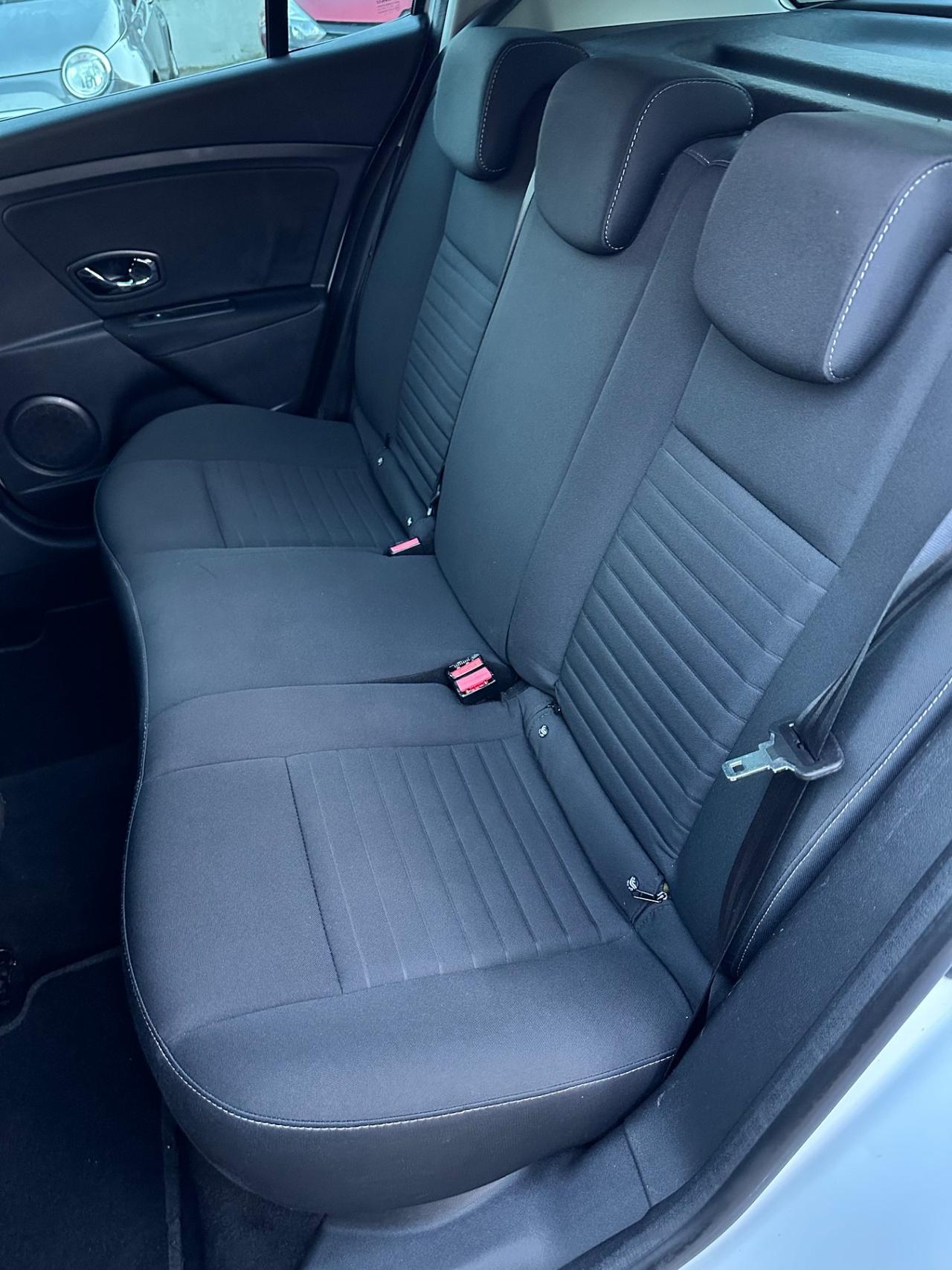 Renault Mégane 1.5dCi 110CV Limited - Uniproprietario