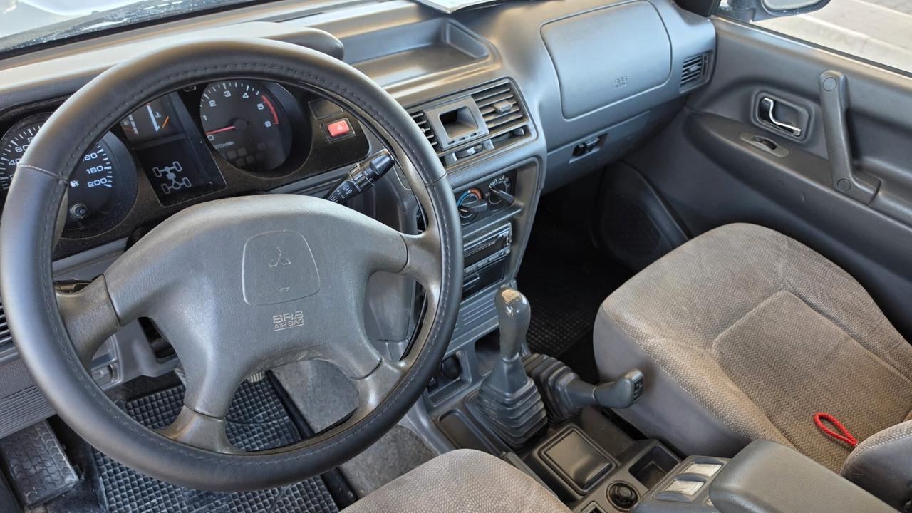 Mitsubishi Pajero 2.5 TDI 3p. Instyle SUPER SELECT GANCIO