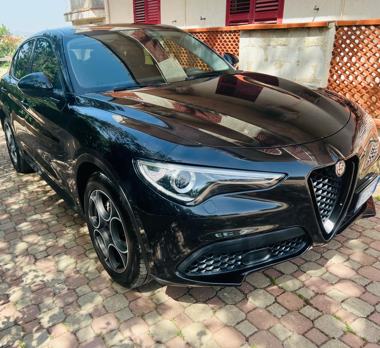 Alfa Romeo Stelvio 2.2 Turbodiesel 160 CV AT8 RWD Business