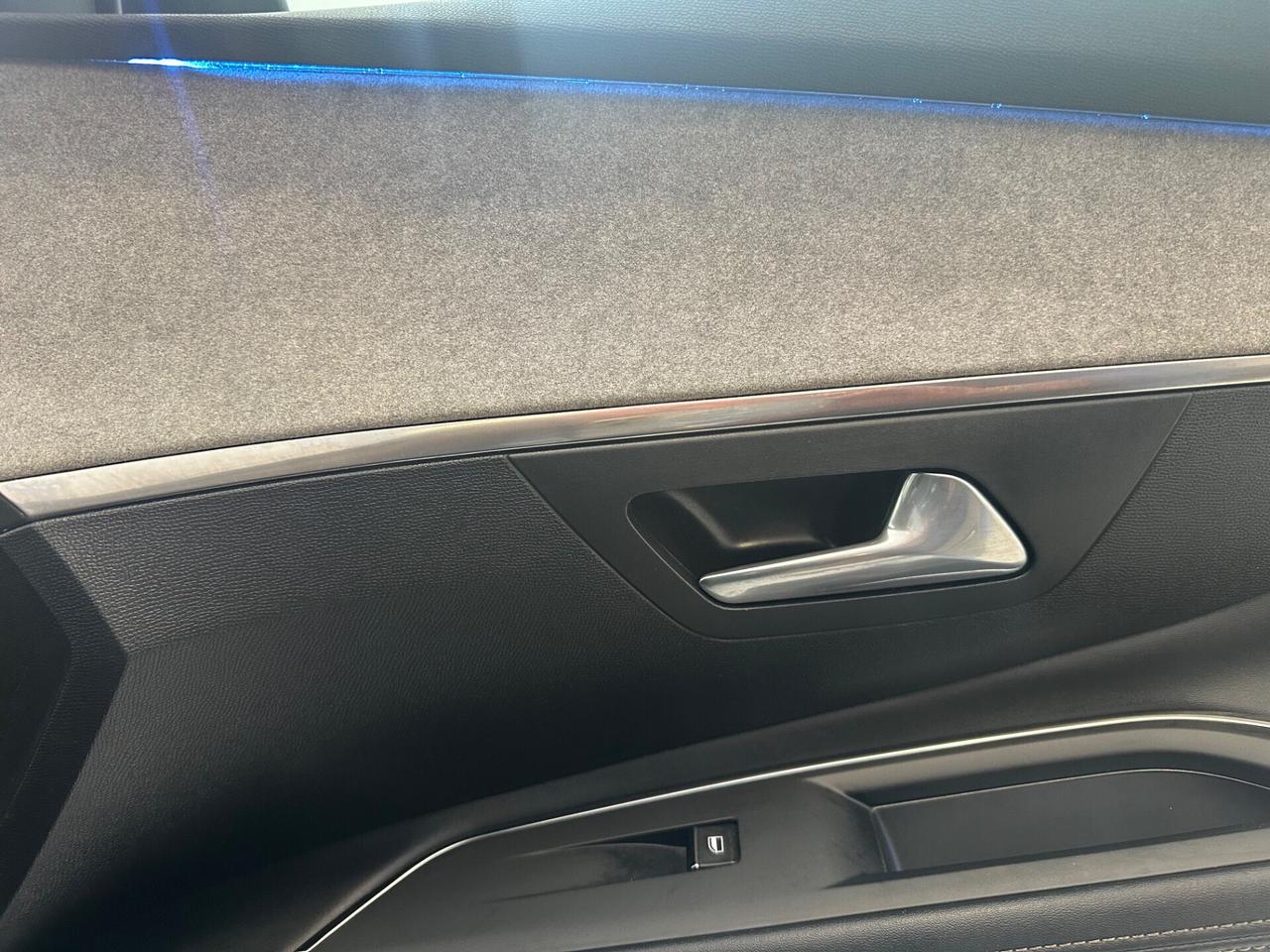 Peugeot 3008 BlueHDi 130 S&S EAT8 Allure Pack