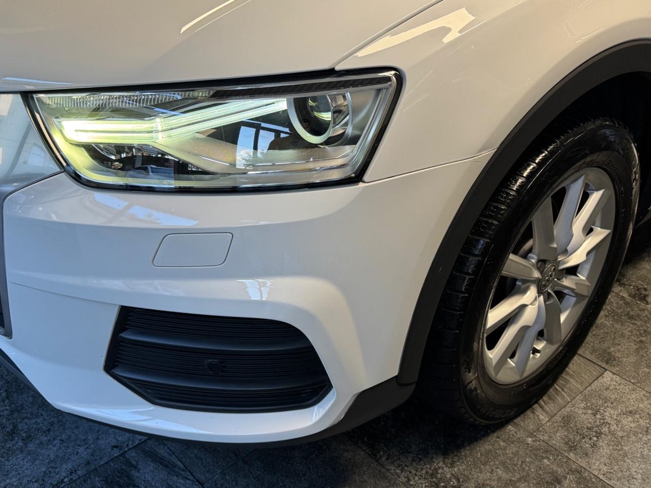 Audi Q3 2.0 TDI 120 CV S-Tronic Sport