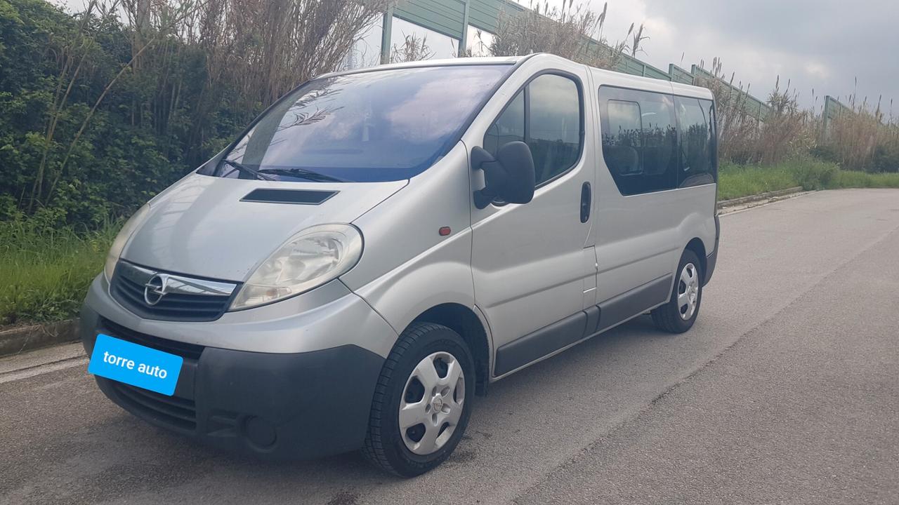 Opel Vivaro 9 posti