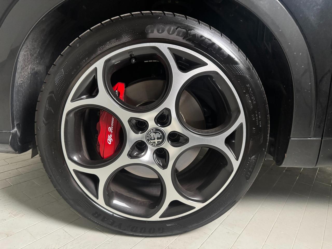 Alfa Romeo Tonale 1.5 hybrid Veloce 160cv tct7