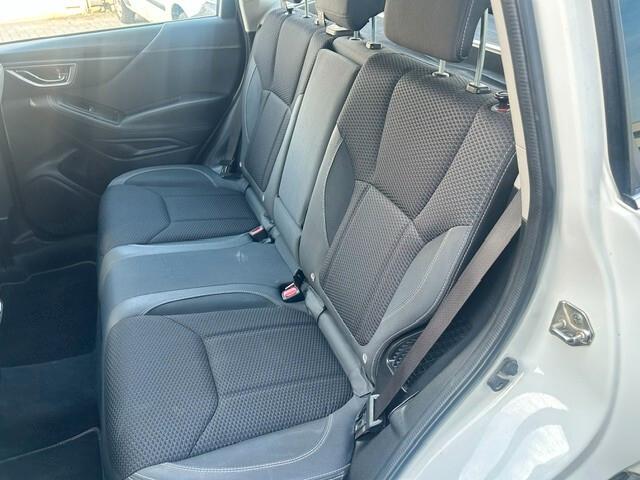 Subaru Forester 2.0 e-Boxer CVT Lineartronic FREE