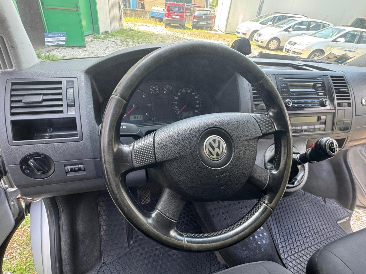Volkswagen Transporter 2.5 TDI/130CV 9POSTI