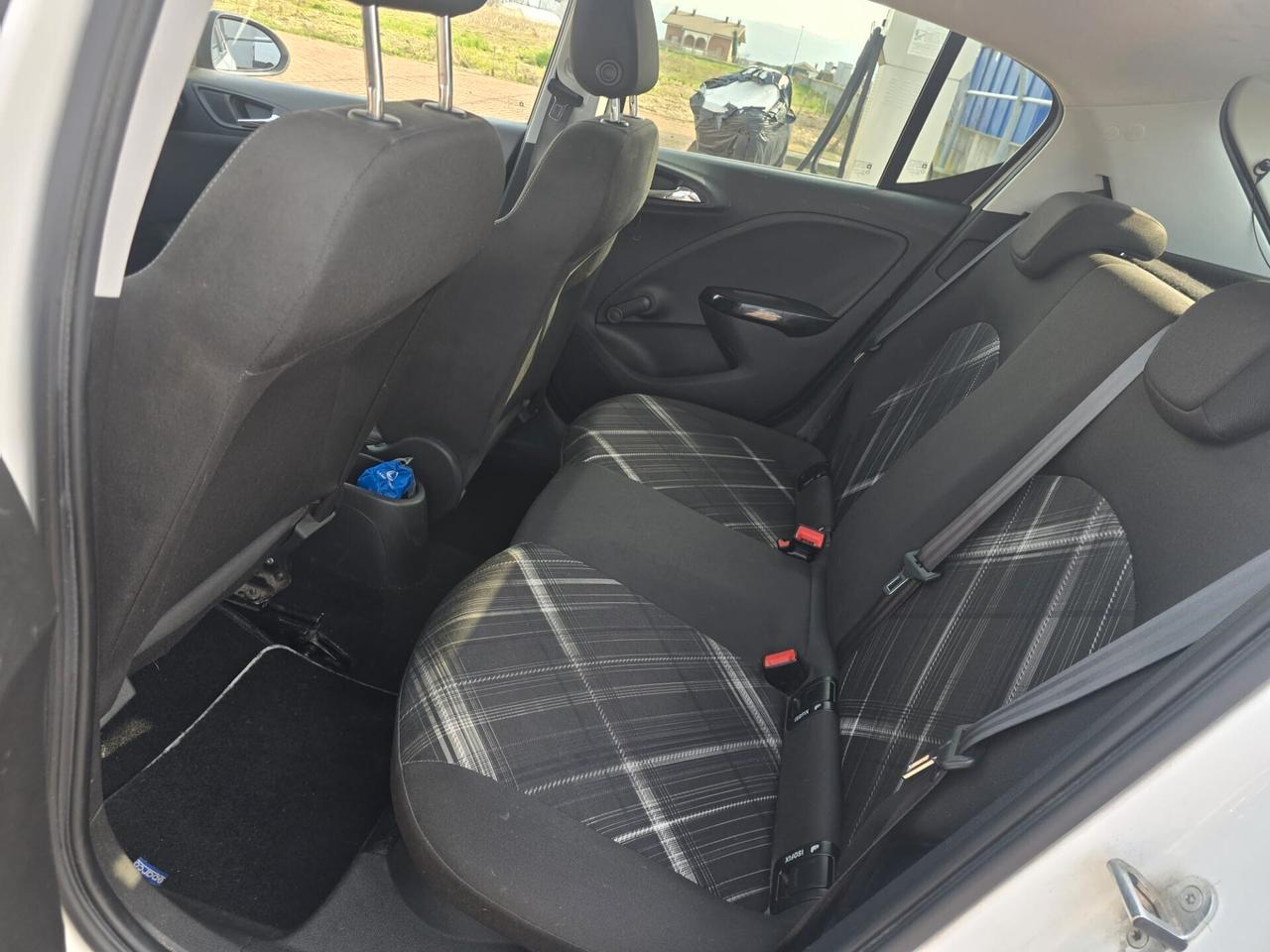 Opel Corsa 1.4 90CV GPL CASAMADRE , PERFETTA NEOPATENTATI