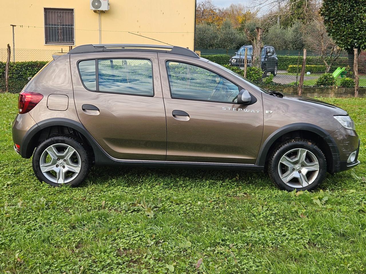 Dacia Sandero Stepway 0.9 TCe Turbo GPL 90 CV - 2019