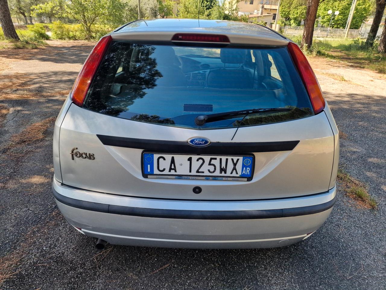 Ford Focus 1.6i 16V cat 5p. Ambiente