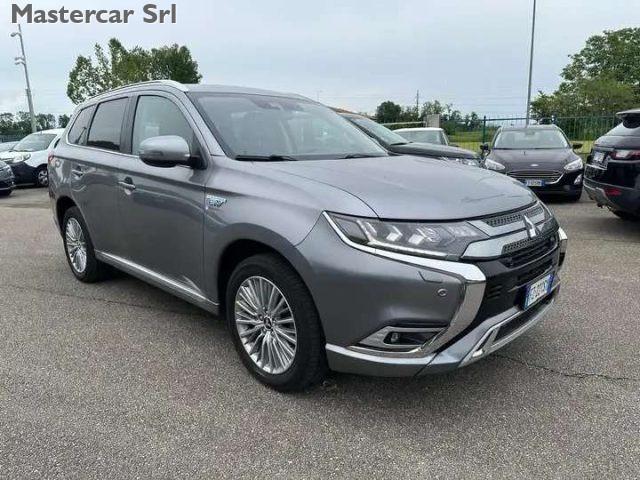 MITSUBISHI Outlander Outlander phev 2.4 Instyle Plus 4wd - FZ221SY