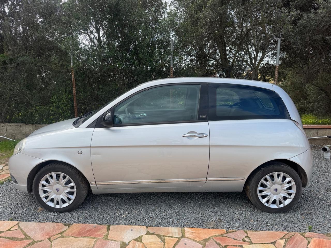 Lancia Ypsilon 1.2 69 CV Diva