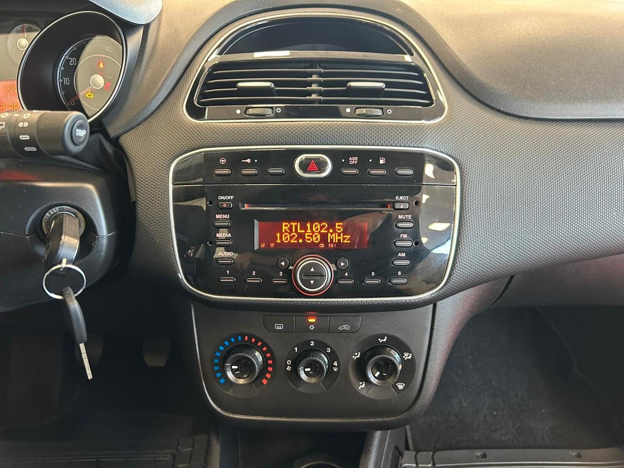 Fiat Punto Evo 1.4 GPL SOLI 17000 KM