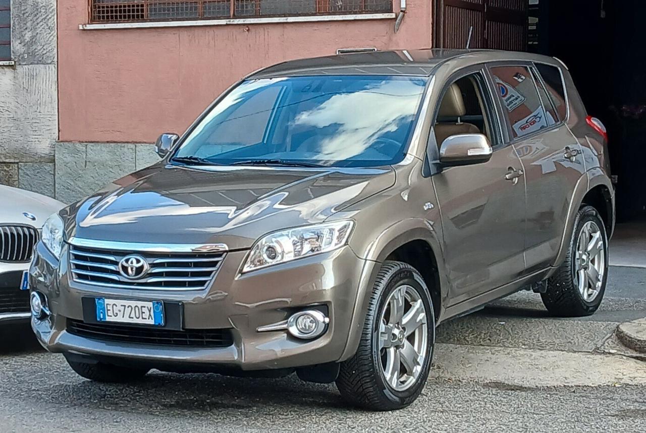 TOYOTA Rav4 Crossover 2.200 D-Cat 150cv 4WD Autom.