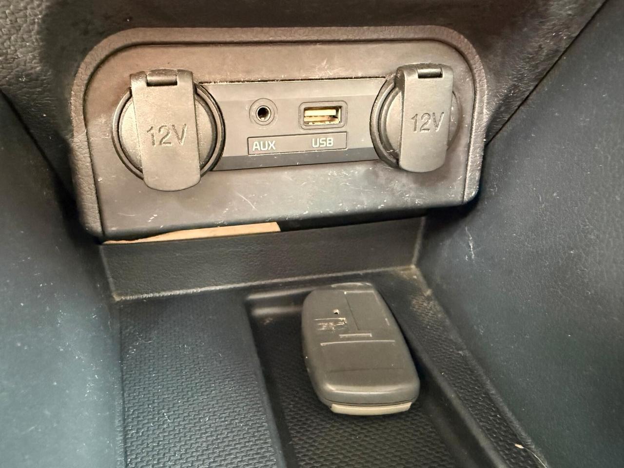 KIA RIO 1100 High Tech OK NEOP EURO 6