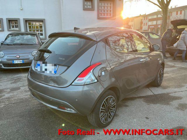 LANCIA Ypsilon 1.0 FireFly 5 porte S&S Hybrid Gold