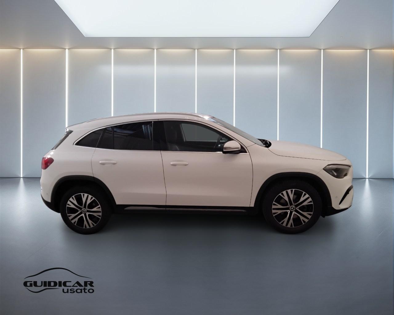 Mercedes-Benz GLA-H247 2023 - GLA 180 d Progressive Advanced auto