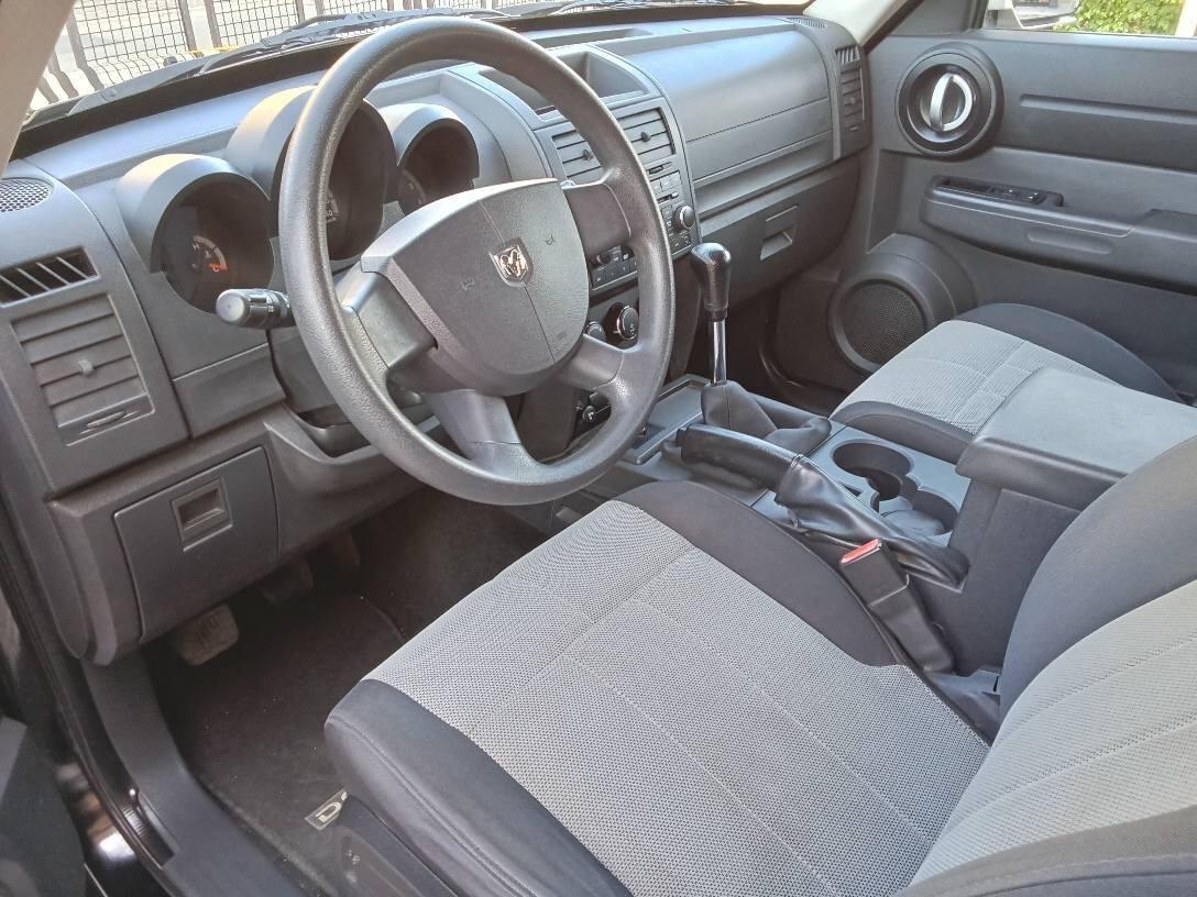 Dodge Nitro 2.8 CRD SXT 4WD Auto