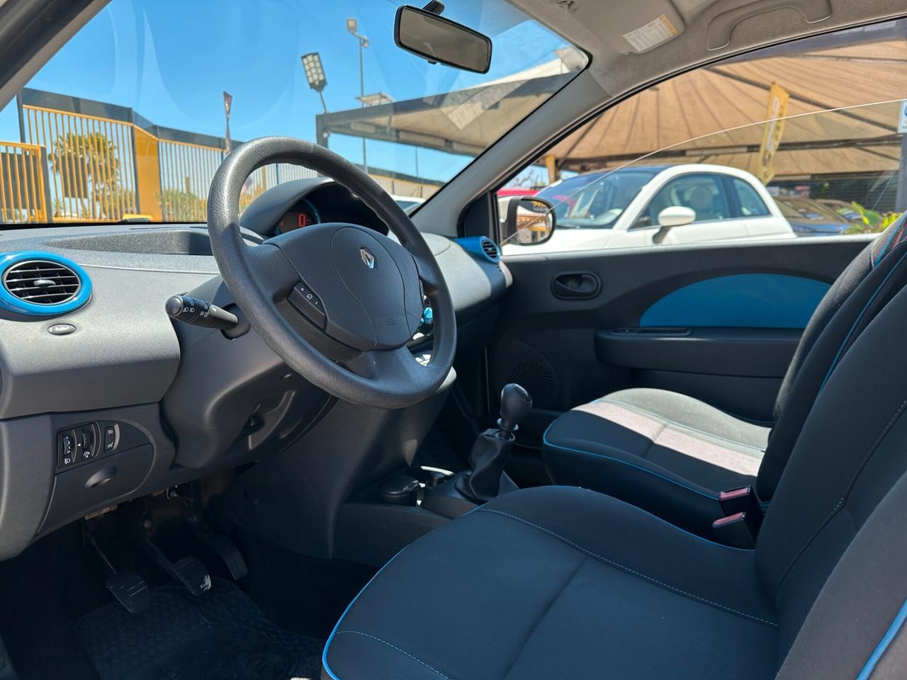 RENAULT Twingo 1.2 16V Live