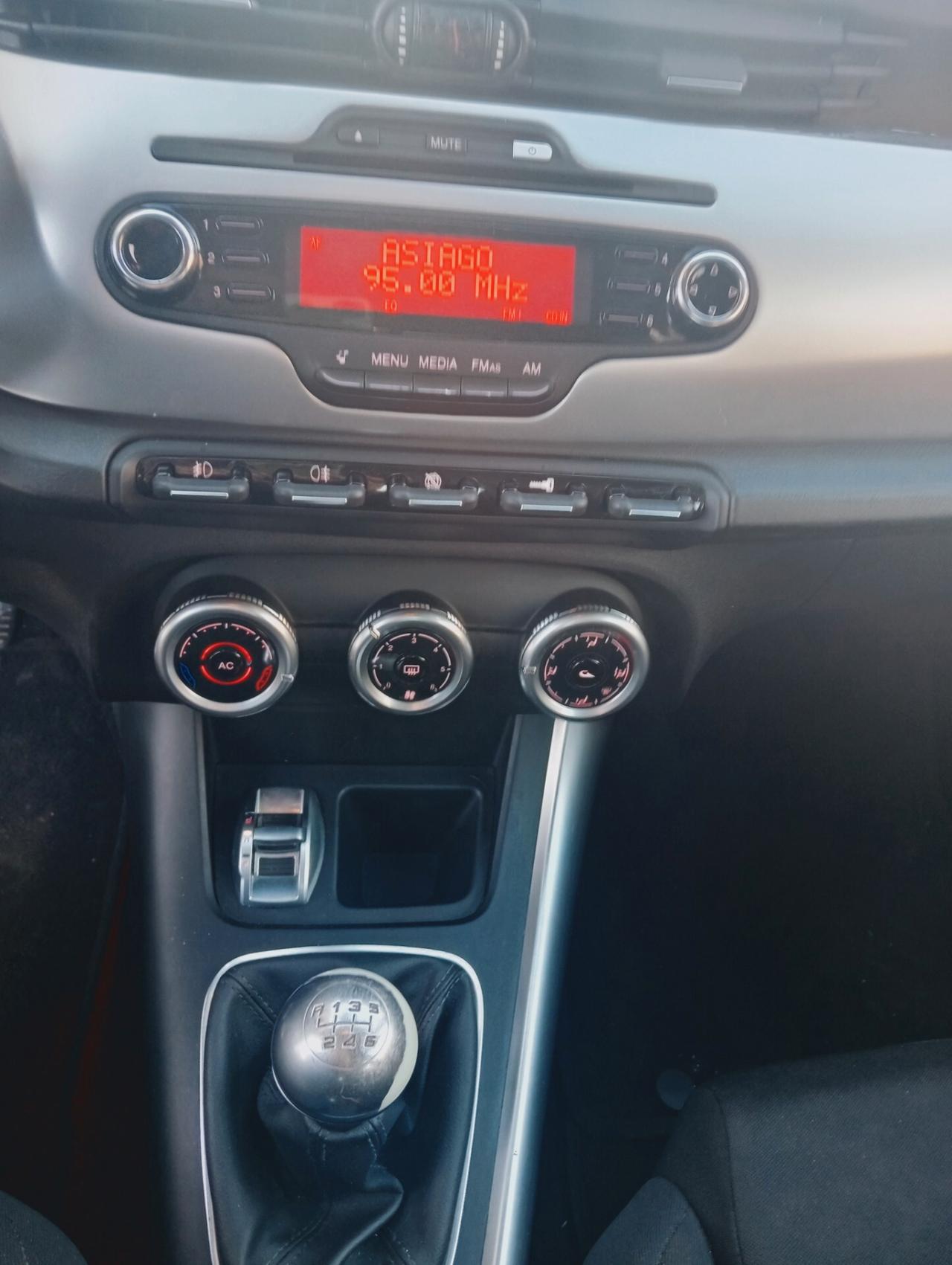 Alfa Romeo Giulietta 1.6 JTDm-2 105 CV Exclusive