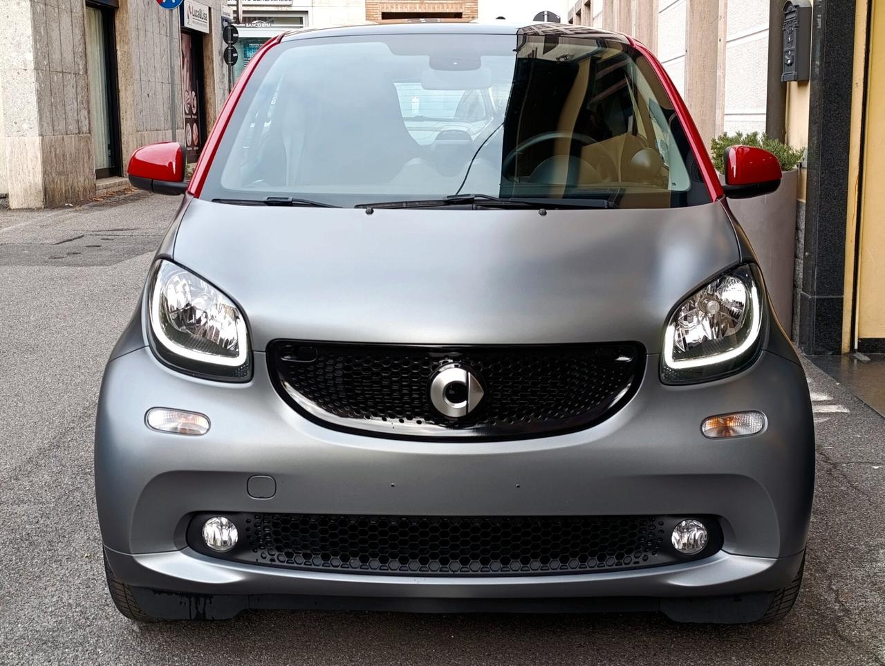 Smart ForTwo 90 0.9 Turbo twinamic Passion Grey Opaco e Rossa