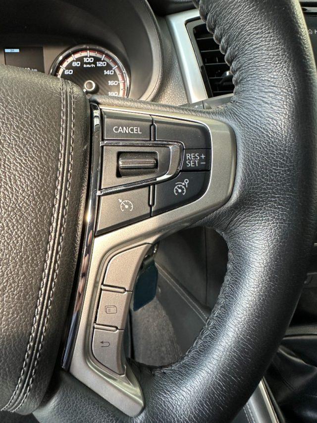 MITSUBISHI L200 2.3 D Club Cab 4x4 Super Select Intense