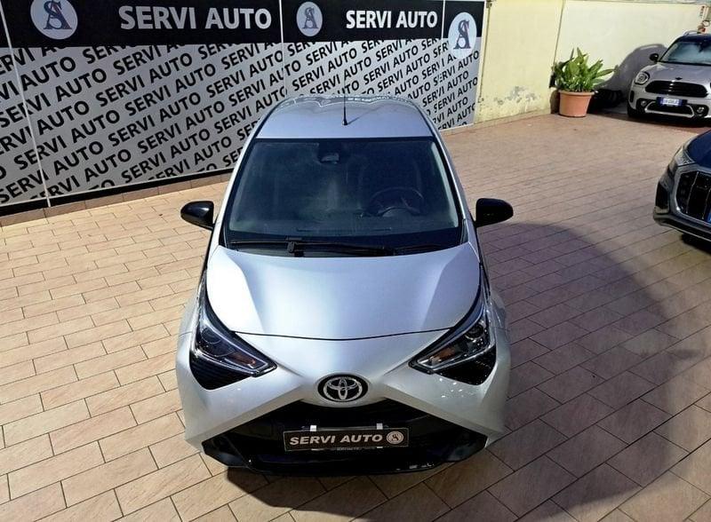 Toyota Aygo Aygo Connect 1.0 VVT-i 72 CV 5 porte x-play