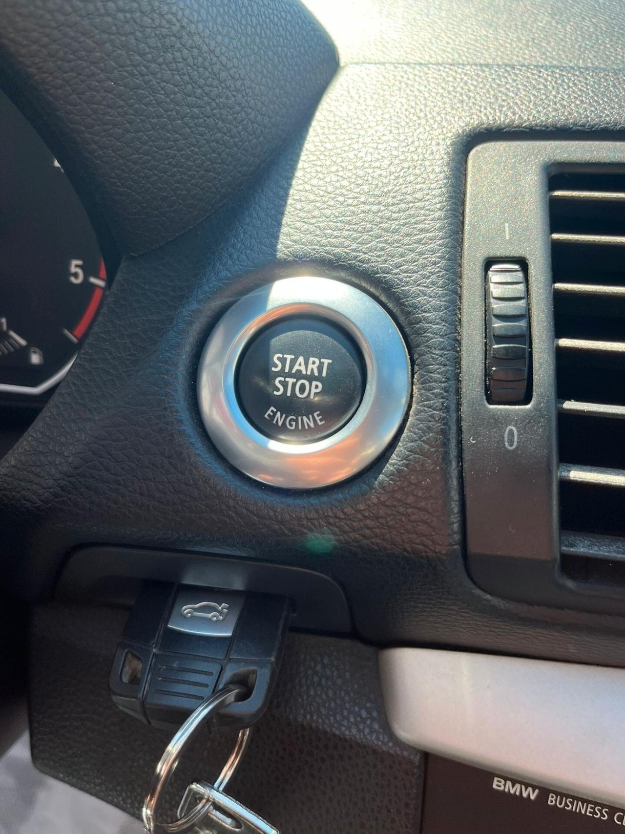 Bmw 118 118d 2.0 143CV cat 5 porte Futura DPF