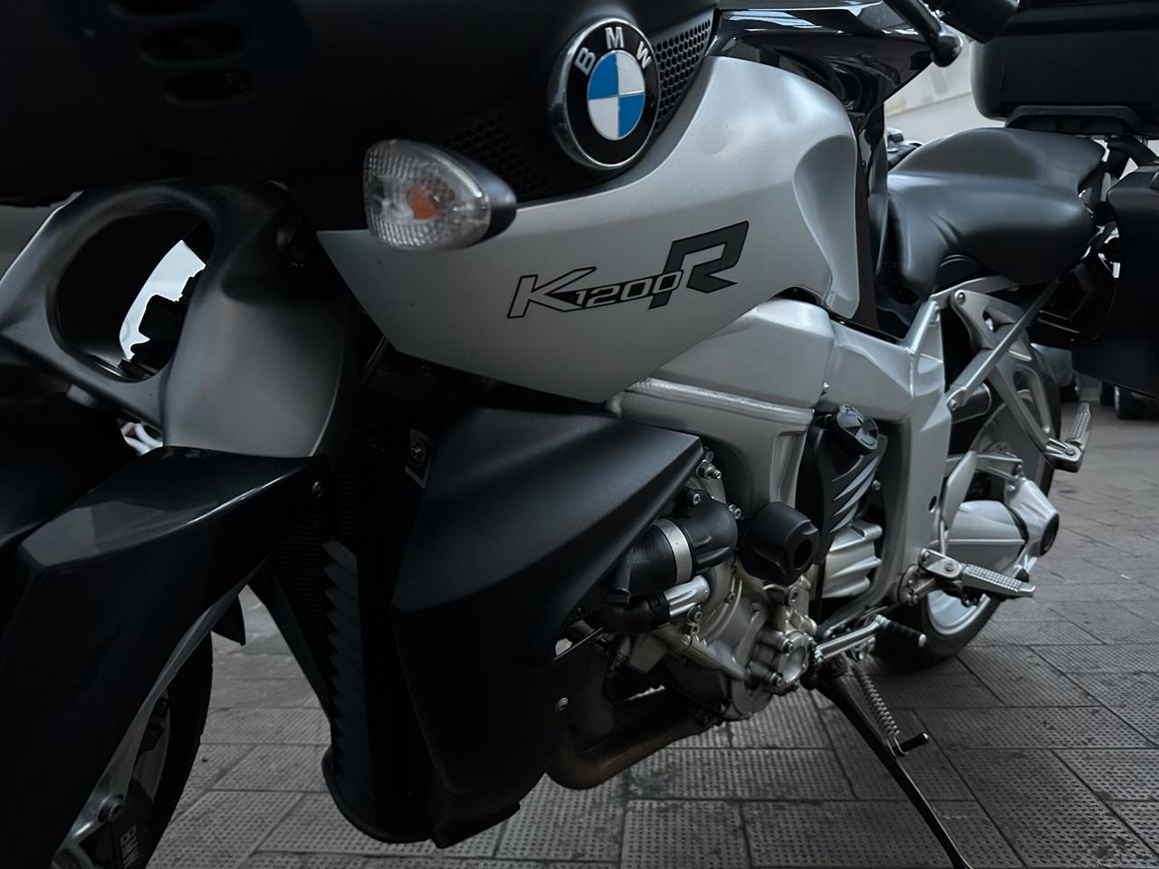 Bmw K 1200 R, tenuta e usata con amore e passione, pari al nuovo