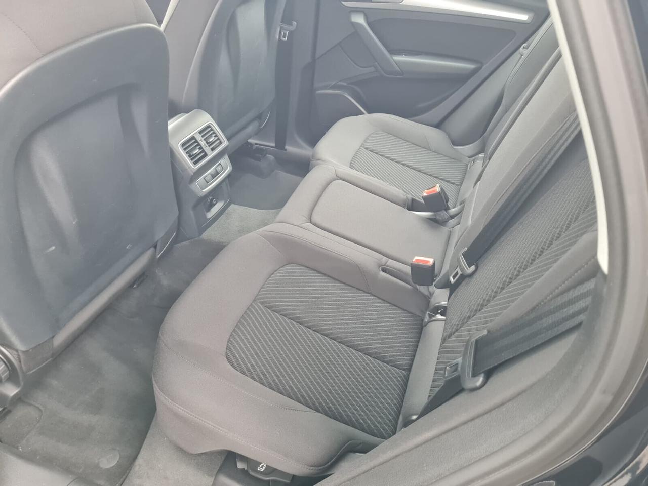 Audi Q5 2.0 TDI quattro S tronic Business