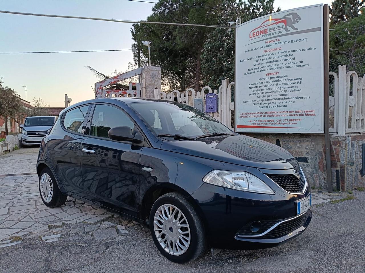 Lancia Ypsilon 1.2 69 CV 5 porte GPL Ecochic Gold