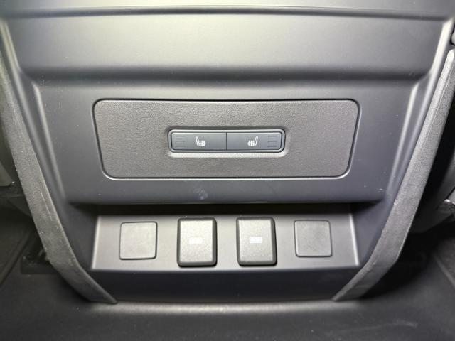 LAND ROVER Defender 90 3.0D I6 200 CV AWD Auto X-Dynamic SE / Sosp.