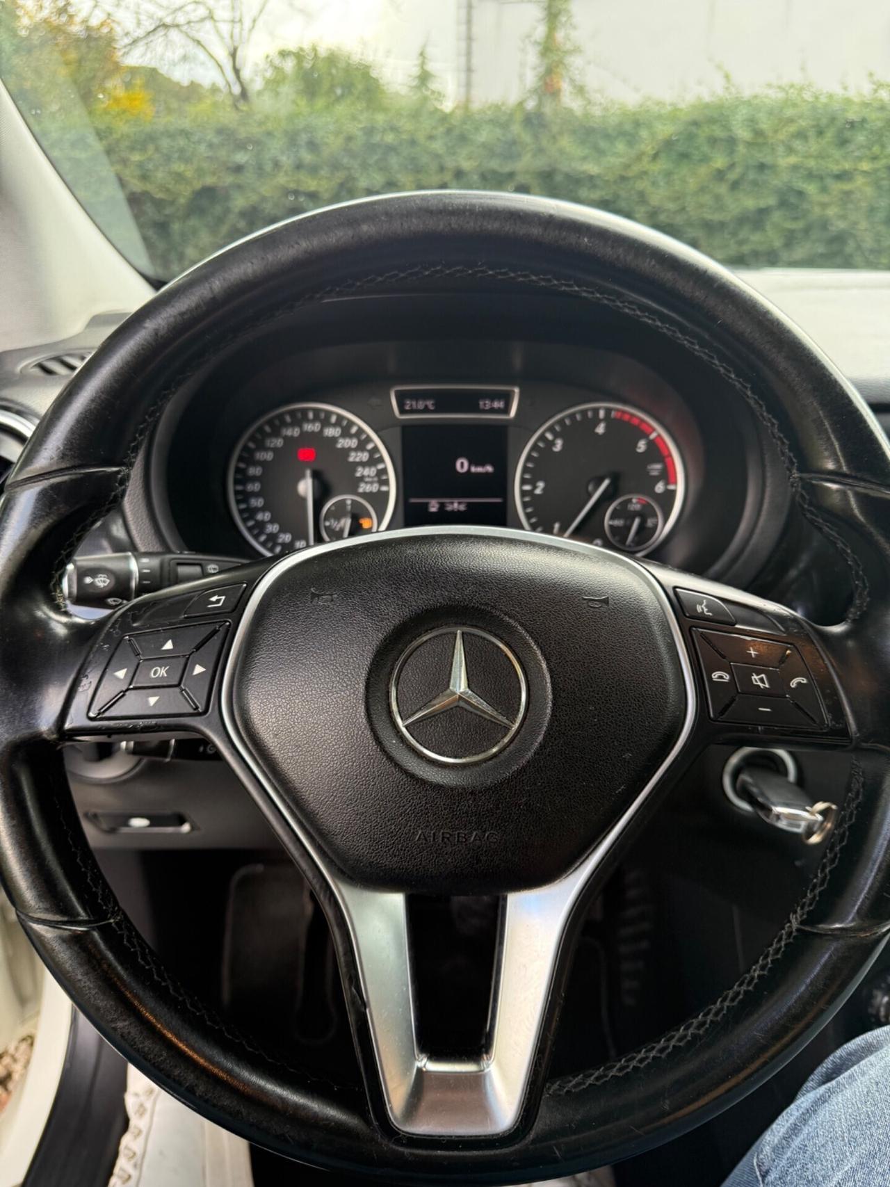Mercedes-benz B 136cv 1.8 CDI Executive km certifi