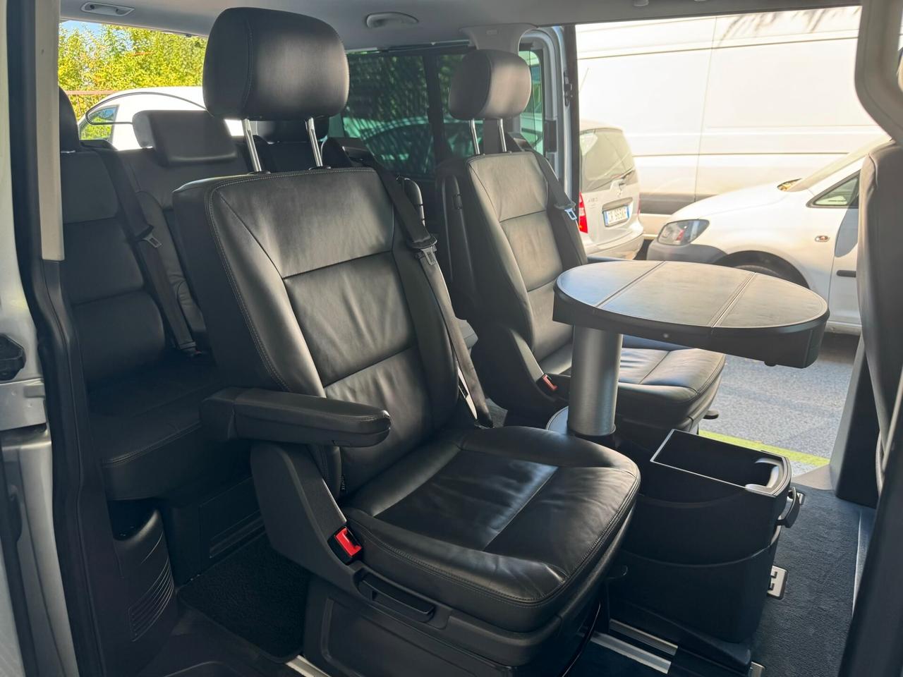 Volkswagen Multivan T5 2.0TD HIGHLINE 140cv DSG 7P