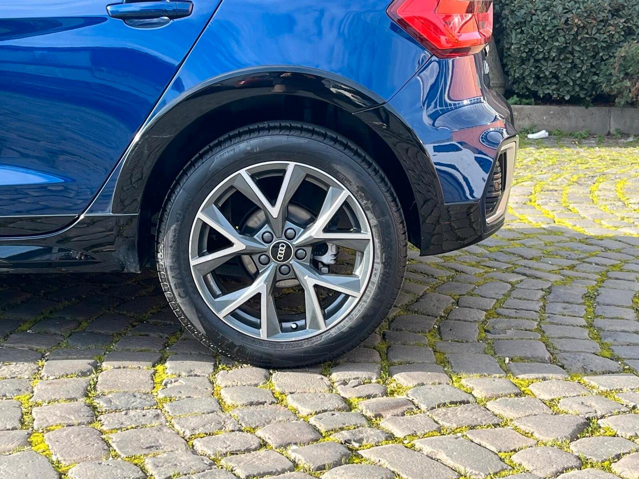 Audi A1 allstreet 35 TFSI Identity Contrast