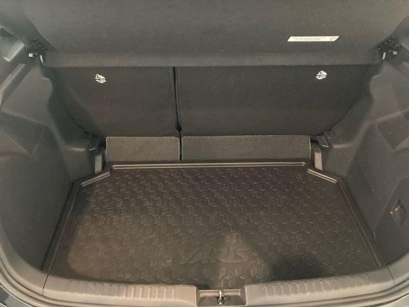 Toyota Yaris Hybrid Trend MY22