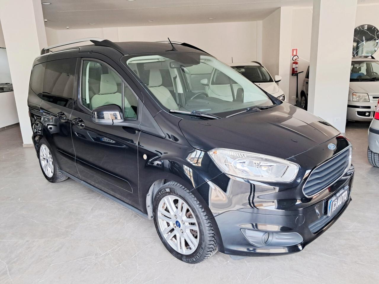 Ford Tourneo Courier 1.5 TDCI 75 CV