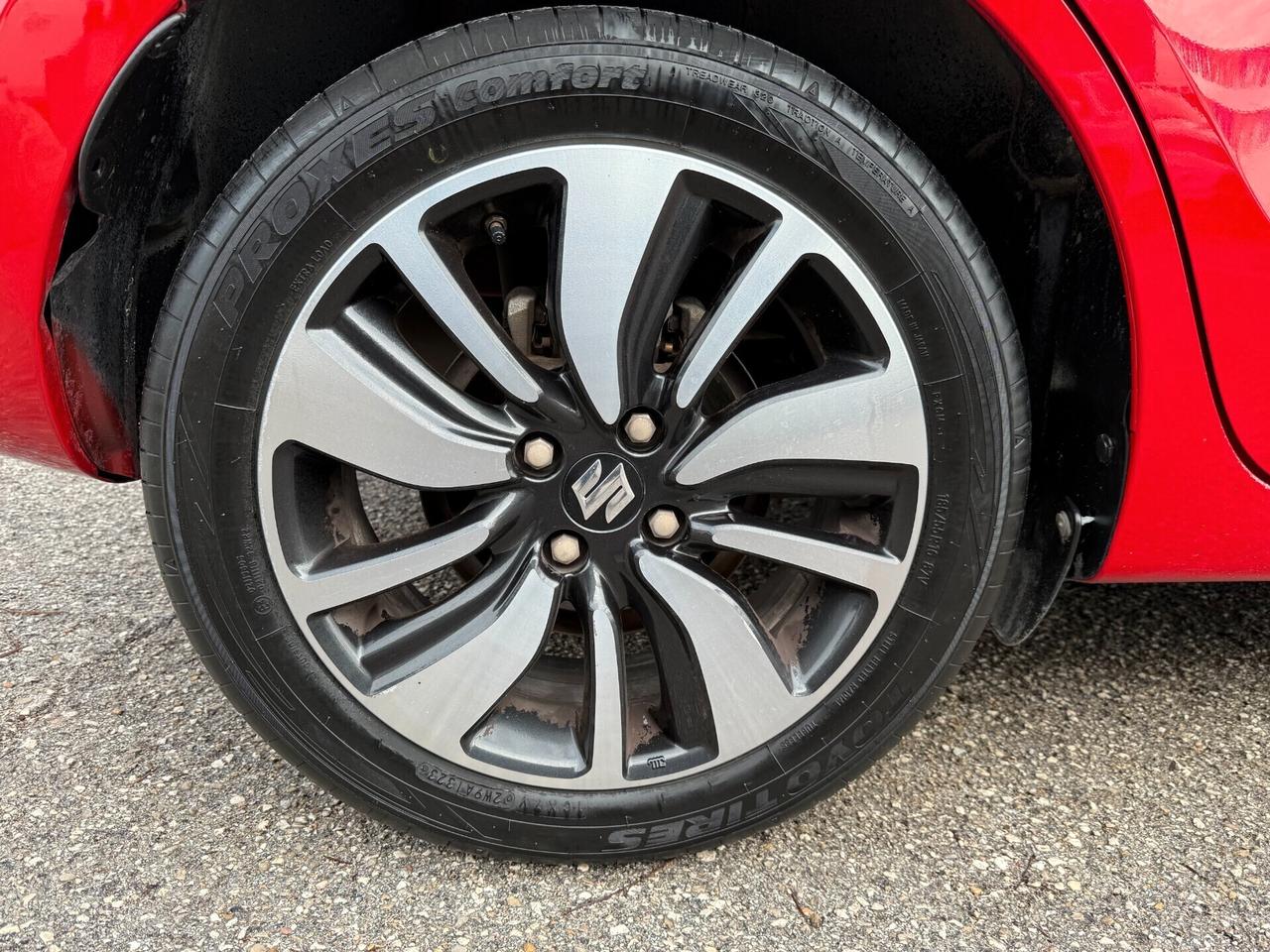 " UNA CHICCA " Suzuki Swift 1.2 Hybrid / GPL