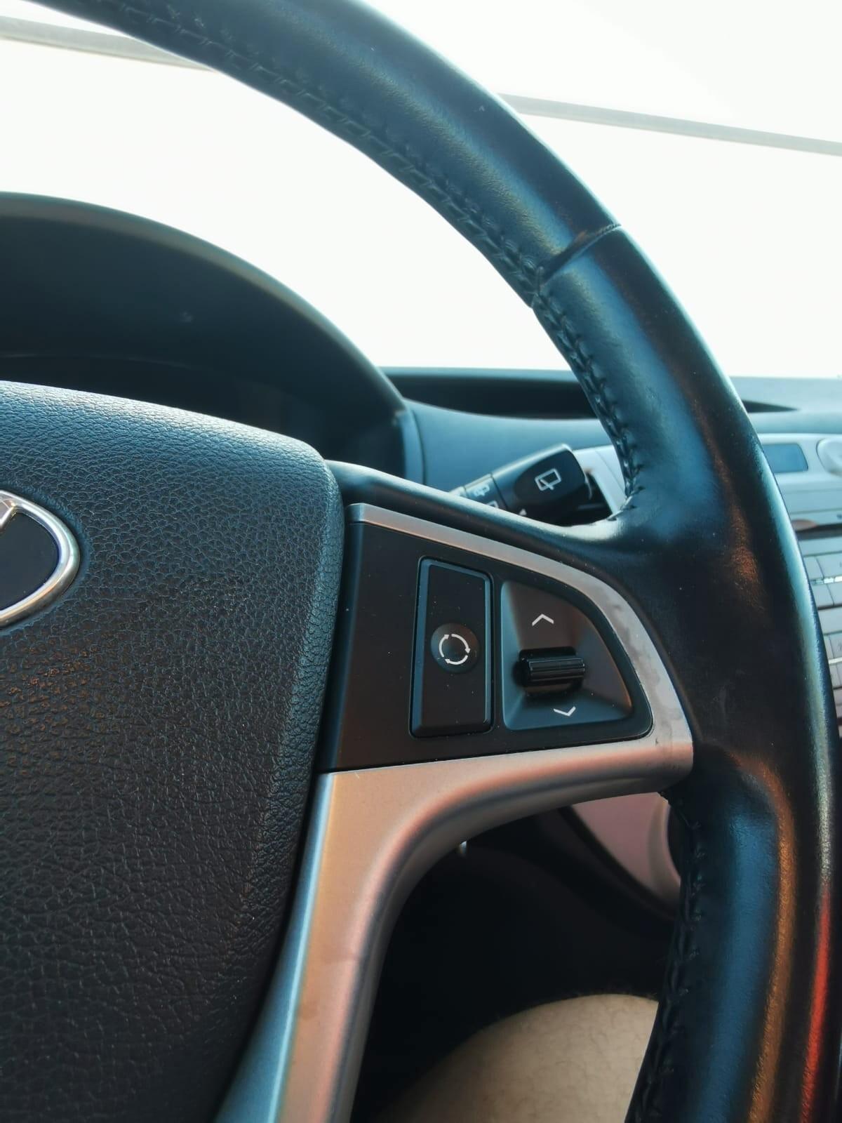 Hyundai i20 1.6 CRDi VGT 5p. Premium 2010