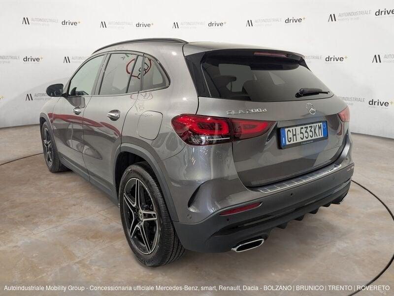 Mercedes-Benz GLA 200 D PREMIUM AUTOMATIC