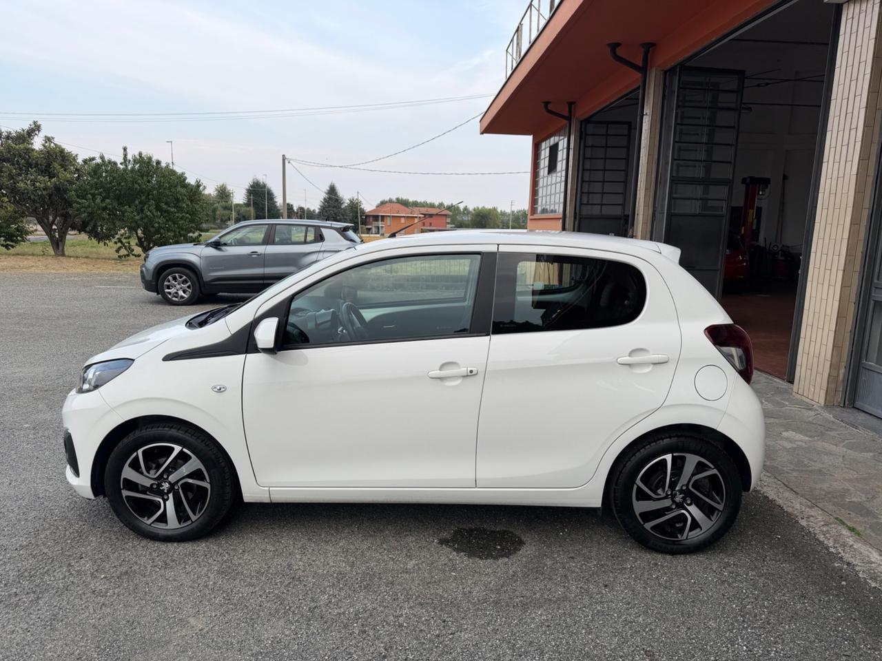 Peugeot 108 72cv 5 porte Allure
