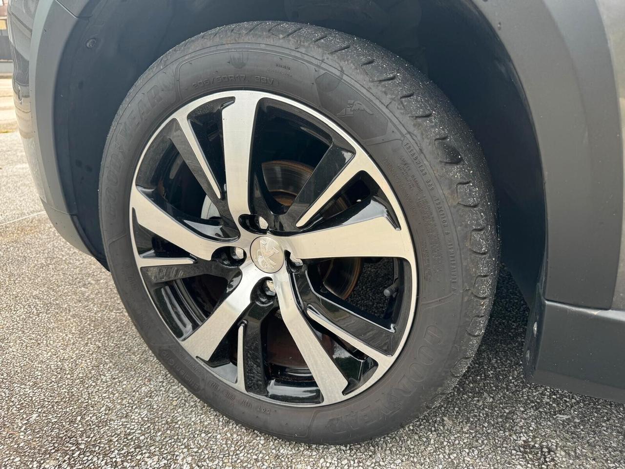 Peugeot 2008 BlueHDi 100 GT Line
